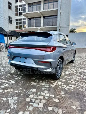 New BYD E2 43 kWh 94 hp FWD 2025 Silver