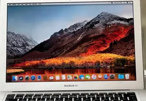 Photo - New Laptop Apple MacBook Air 2017 8GB Intel Core I7 SSD 256GB