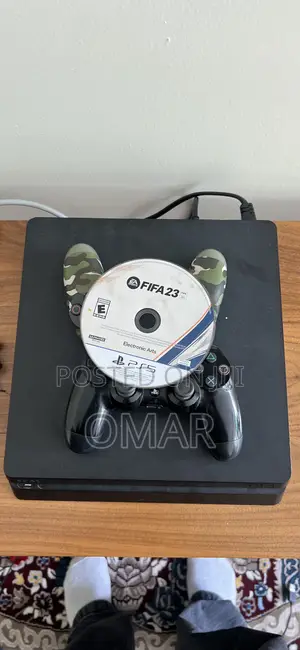 Ps4 Slim With Two Controllers and 4 Games