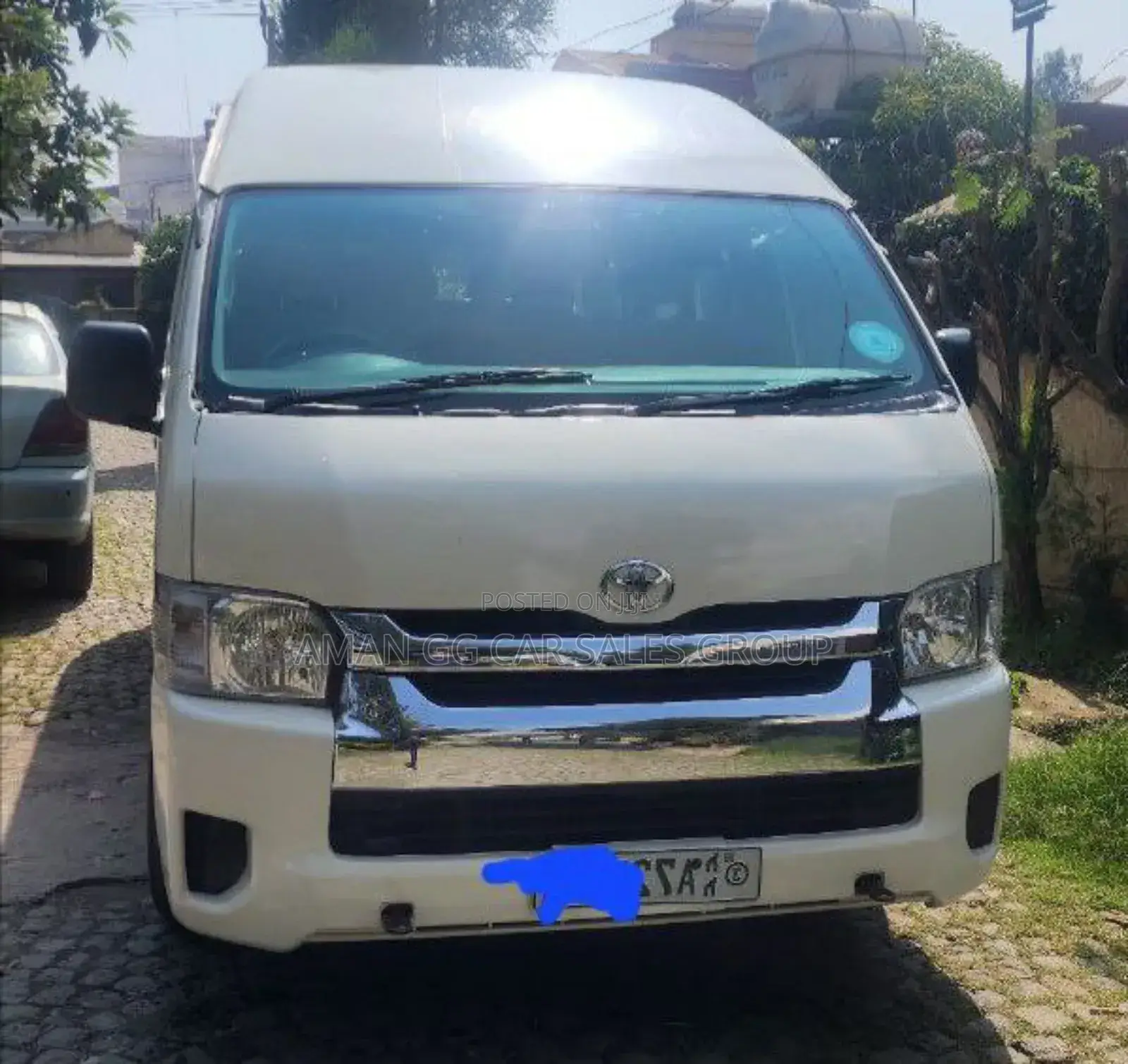 Toyota HiAce 2018 White