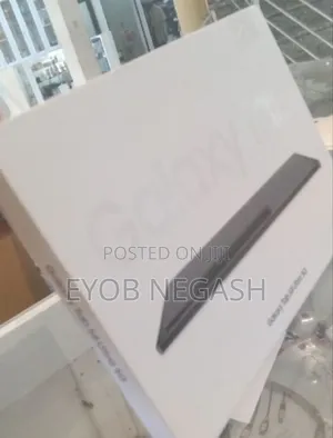 Photo - New Samsung Galaxy Tab S8 Ultra 256 GB Silver