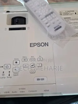 Epson Projector Model Name: Eb-S31 Has : Bag Remote 8