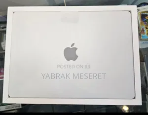 New Apple MacBook Air 2025 M4 13-Inch 16GB Apple M4 Pro SSD 512GB