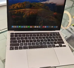 New Laptop Apple MacBook Pro M1 8GB Apple M1 Pro SSD 256GB