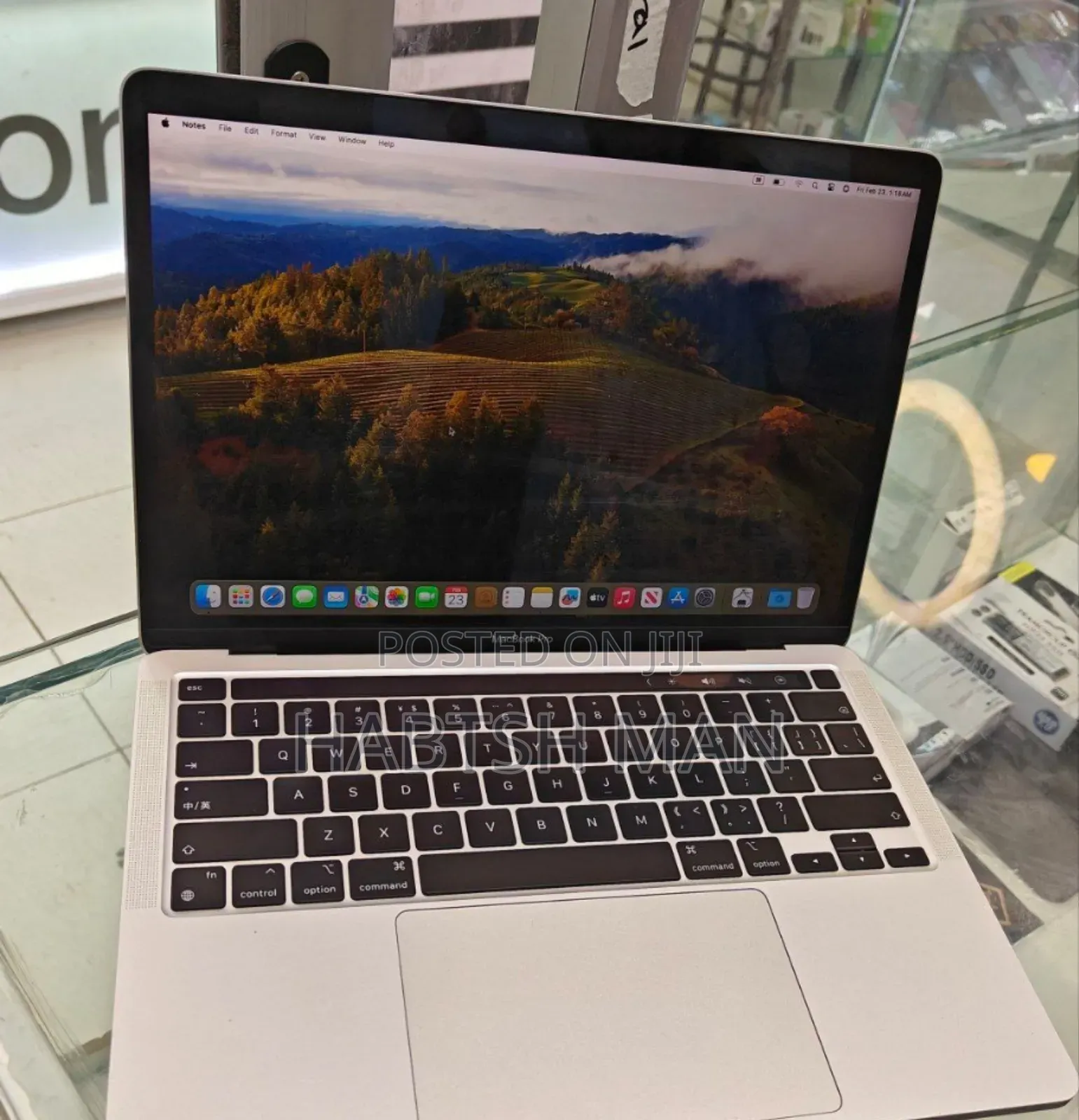 New Laptop Apple MacBook Pro M1 8GB Apple M1 SSD 256GB