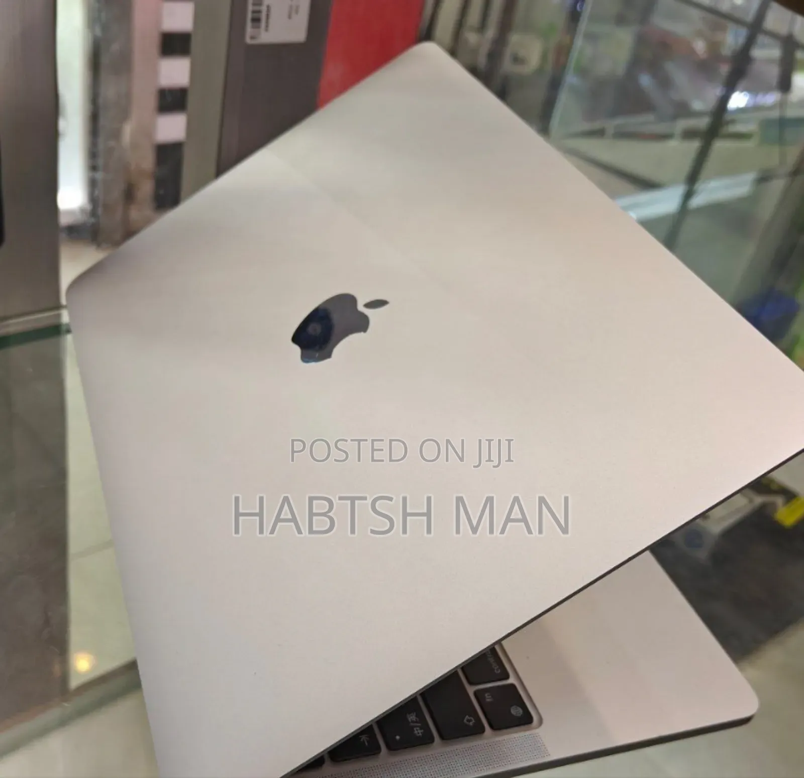 New Laptop Apple MacBook Pro M1 8GB Apple M1 SSD 256GB