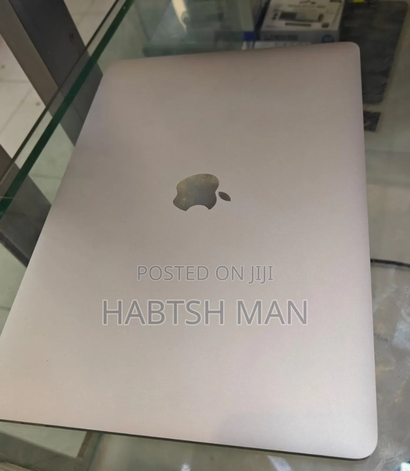 New Laptop Apple MacBook Pro M1 8GB Apple M1 SSD 256GB