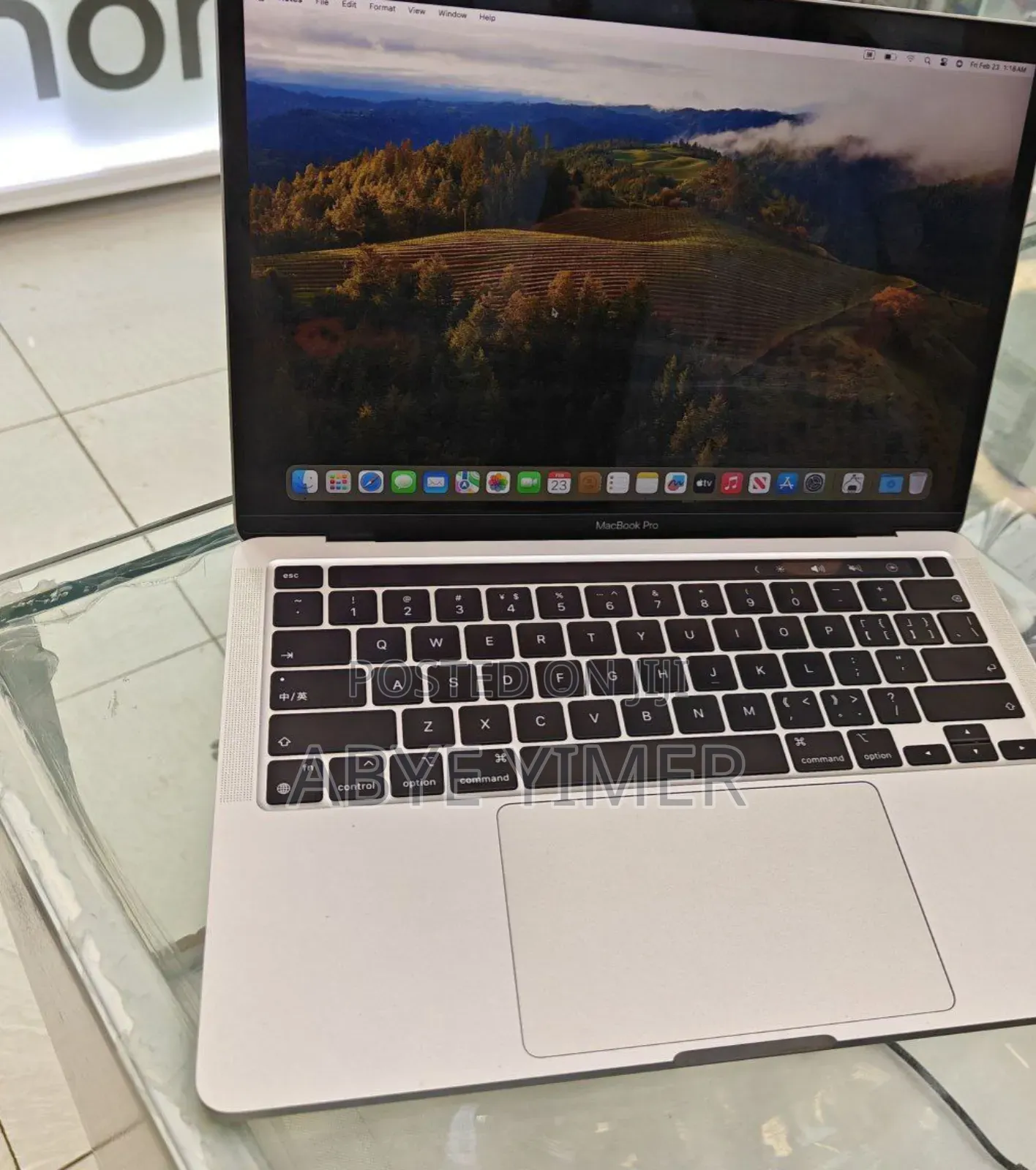 New Laptop Apple MacBook Pro M1 8GB Intel Core M SSD 256GB