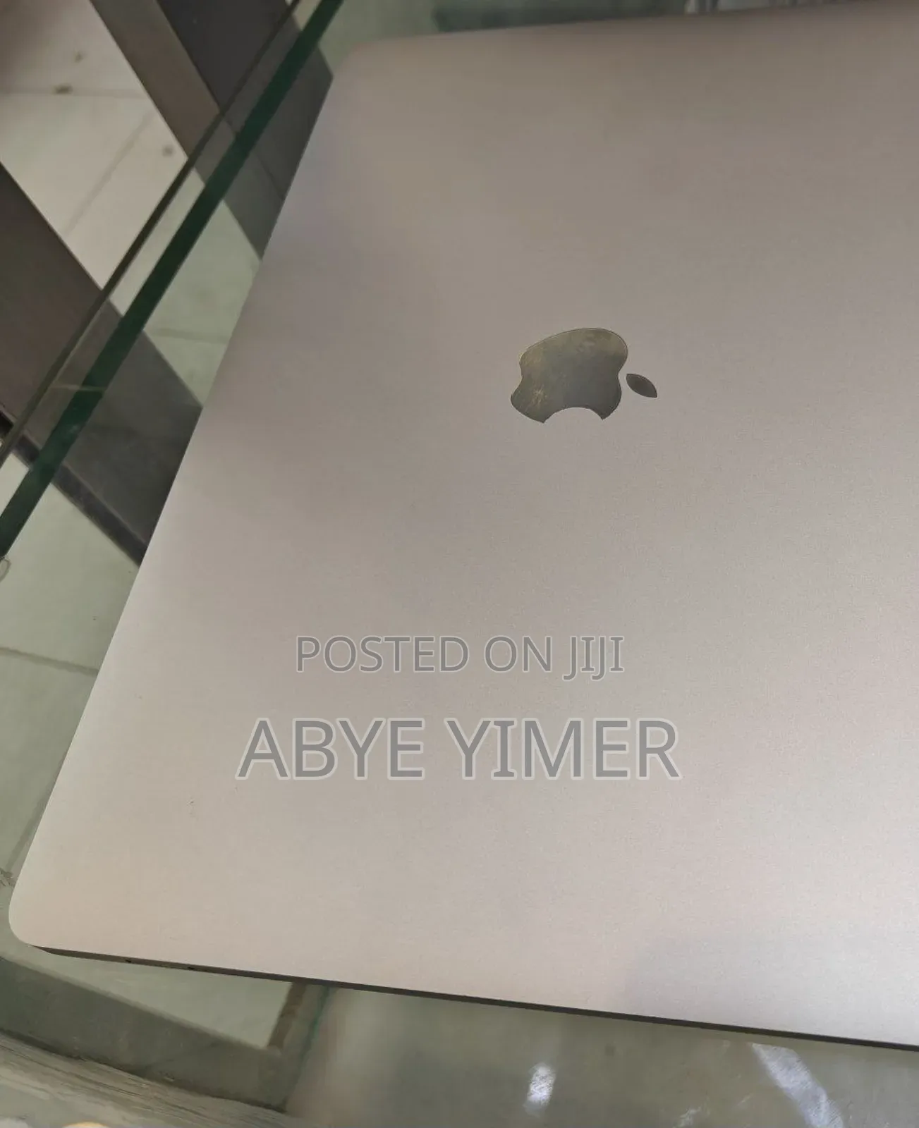 New Laptop Apple MacBook Pro M1 8GB Intel Core M SSD 256GB