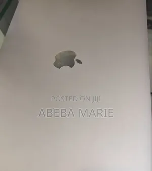 New Laptop Apple MacBook Pro M1 8GB Apple M1 Pro SSD 256GB