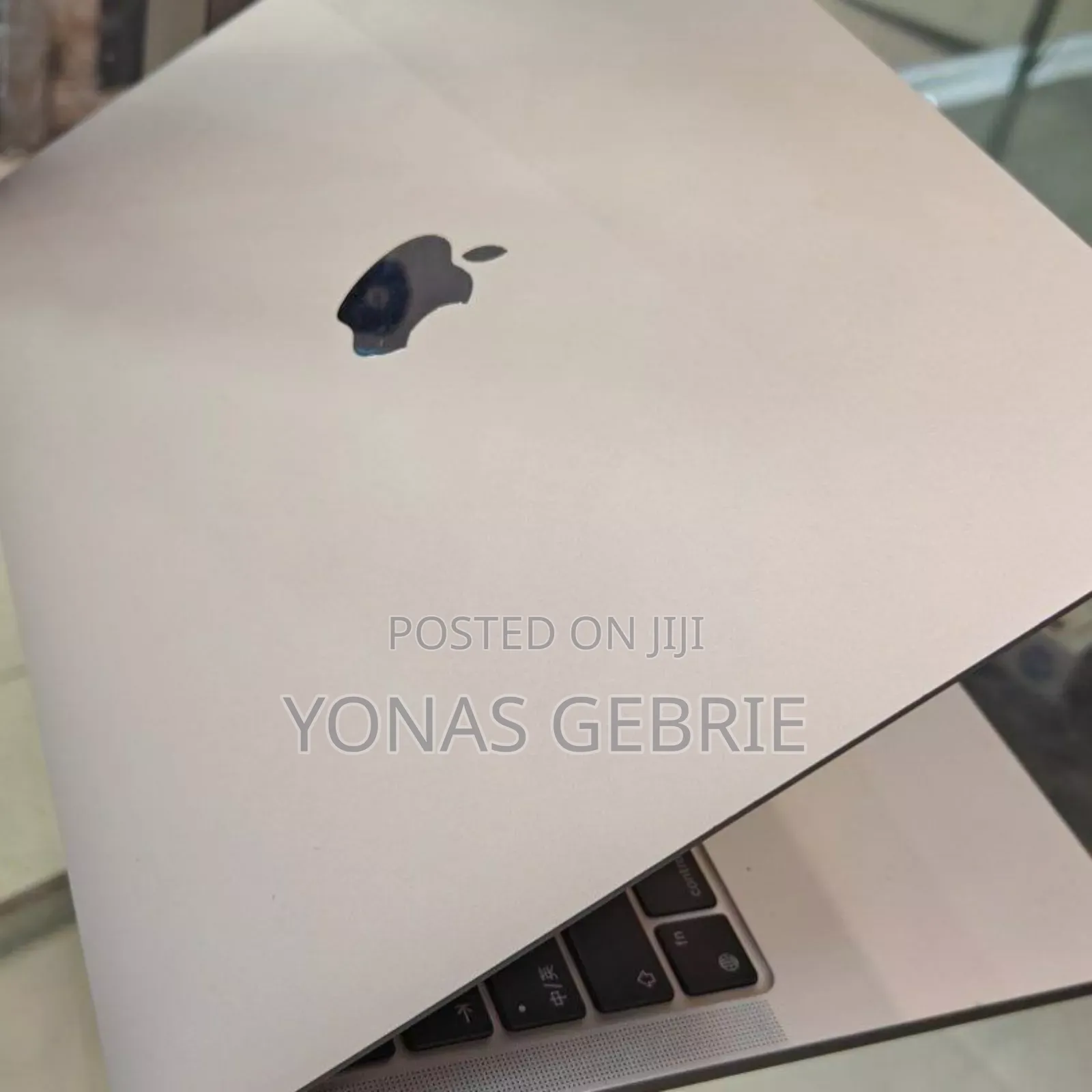New Laptop Apple MacBook Pro M1 8GB Apple M1 SSD 256GB