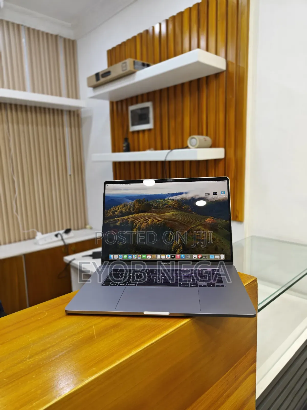 New Laptop Apple MacBook Pro 2019 64GB Intel Core I9 SSD 512GB