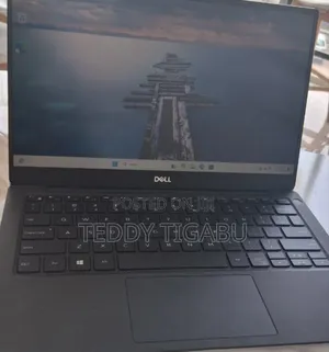 New Laptop Dell XPS 15 8GB Intel Core I5 SSD 512GB