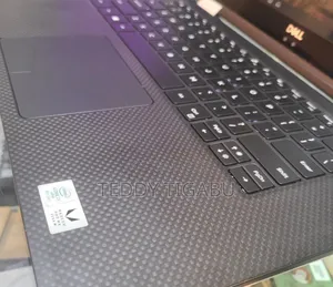 Photo - New Laptop Dell Precision 5530 16GB Intel Core I7 SSD 512GB