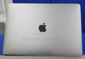 Photo - New Laptop Apple MacBook Pro 2019 8GB Intel Core I5 SSD 256GB