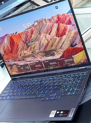 New Laptop Lenovo Legion 5 16GB AMD Ryzen 7 SSD 512GB