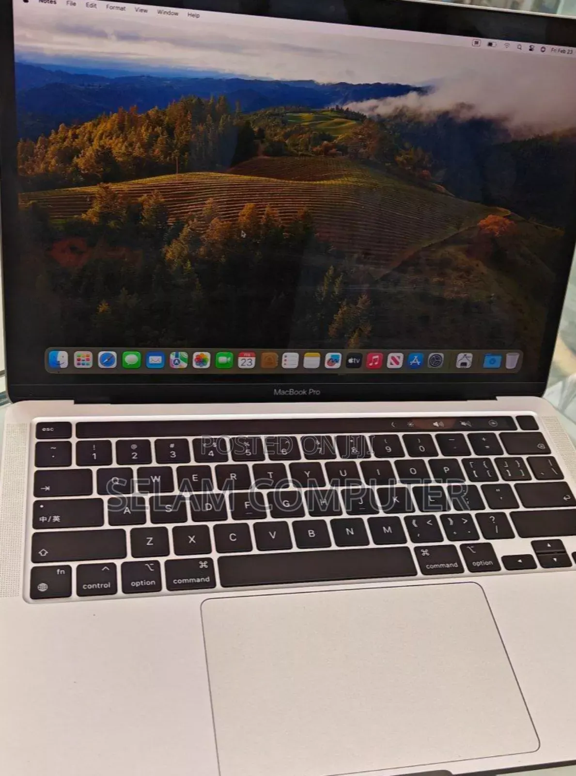 New Laptop Apple MacBook Pro M1 8GB Apple M1 SSD 256GB