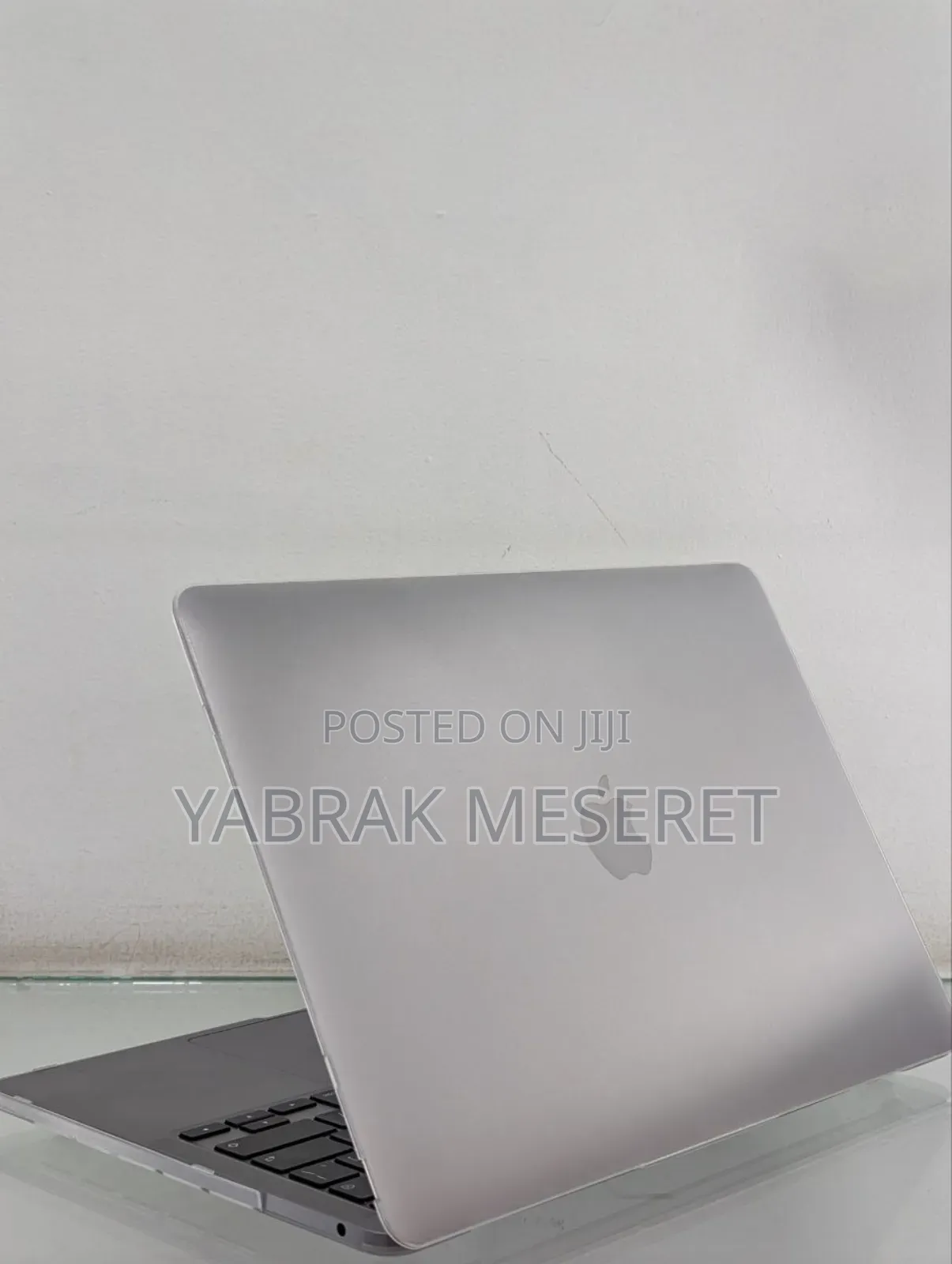 New Laptop Apple MacBook Pro M1 8GB Apple M1 Pro SSD 256GB