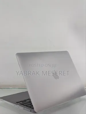 New Laptop Apple MacBook Pro M1 8GB Apple M1 Pro SSD 256GB