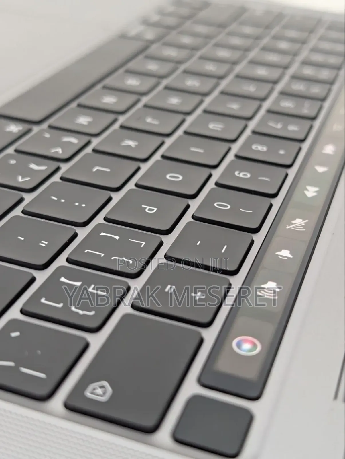 New Laptop Apple MacBook Pro M1 8GB Apple M1 Pro SSD 256GB