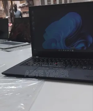 New Laptop Lenovo Thinkpad T490s 16GB AMD Ryzen 5 SSD 512GB