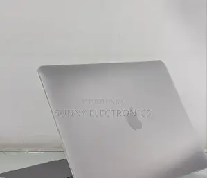 Photo - New Laptop Apple MacBook Pro M1 8GB Apple M1 Pro SSD 256GB