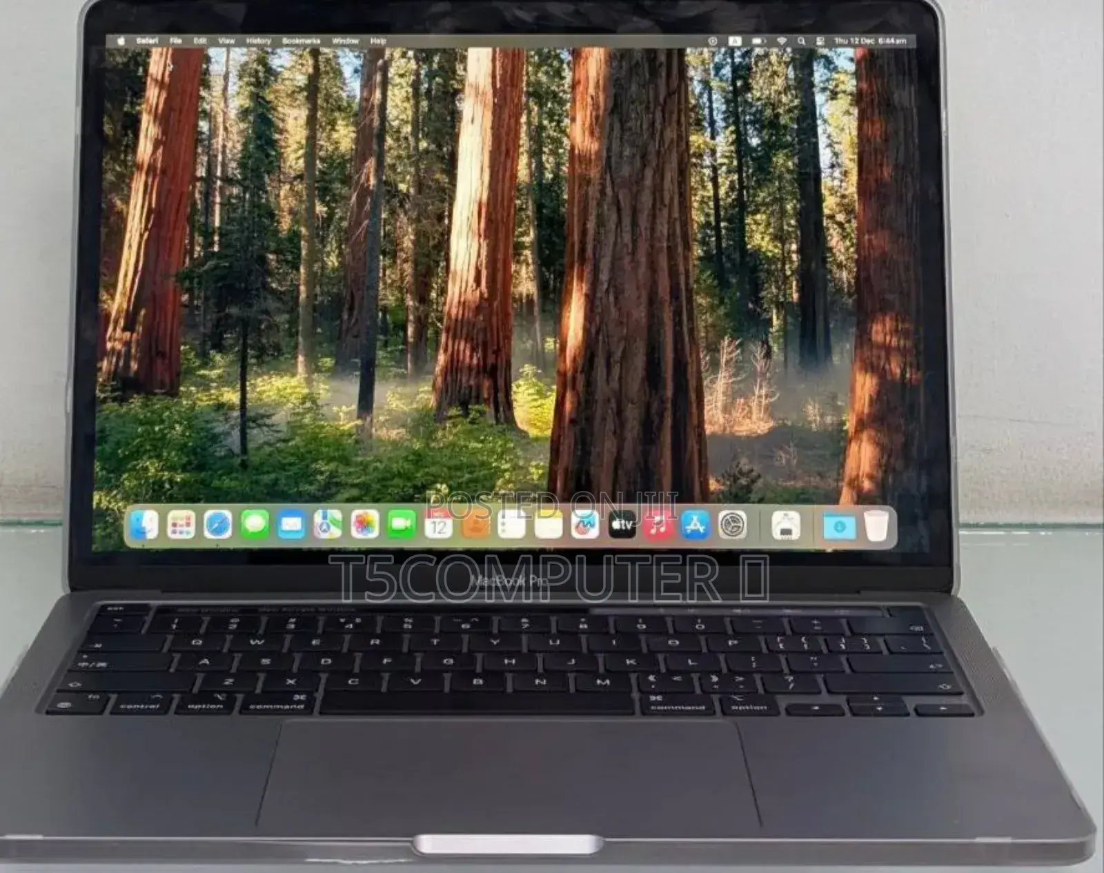 New Laptop Apple MacBook 2020 8GB Apple M1 Pro SSD 256GB