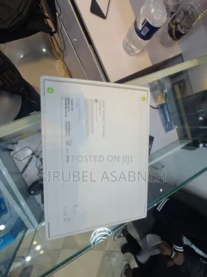 Photo - New Laptop Apple MacBook Air 2025 M4 13-Inch 16GB Apple M4 SSD 256GB