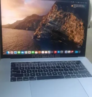 Photo - New Laptop Apple MacBook Pro 2017 16GB Intel Core I7 SSD 512GB