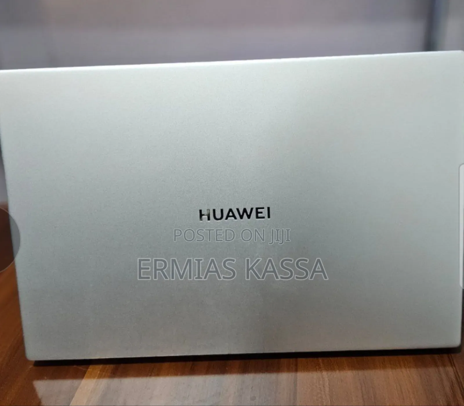 New Laptop Huawei MateBook 13 WRT-W19E 8GB AMD Ryzen 5 SSD 512GB