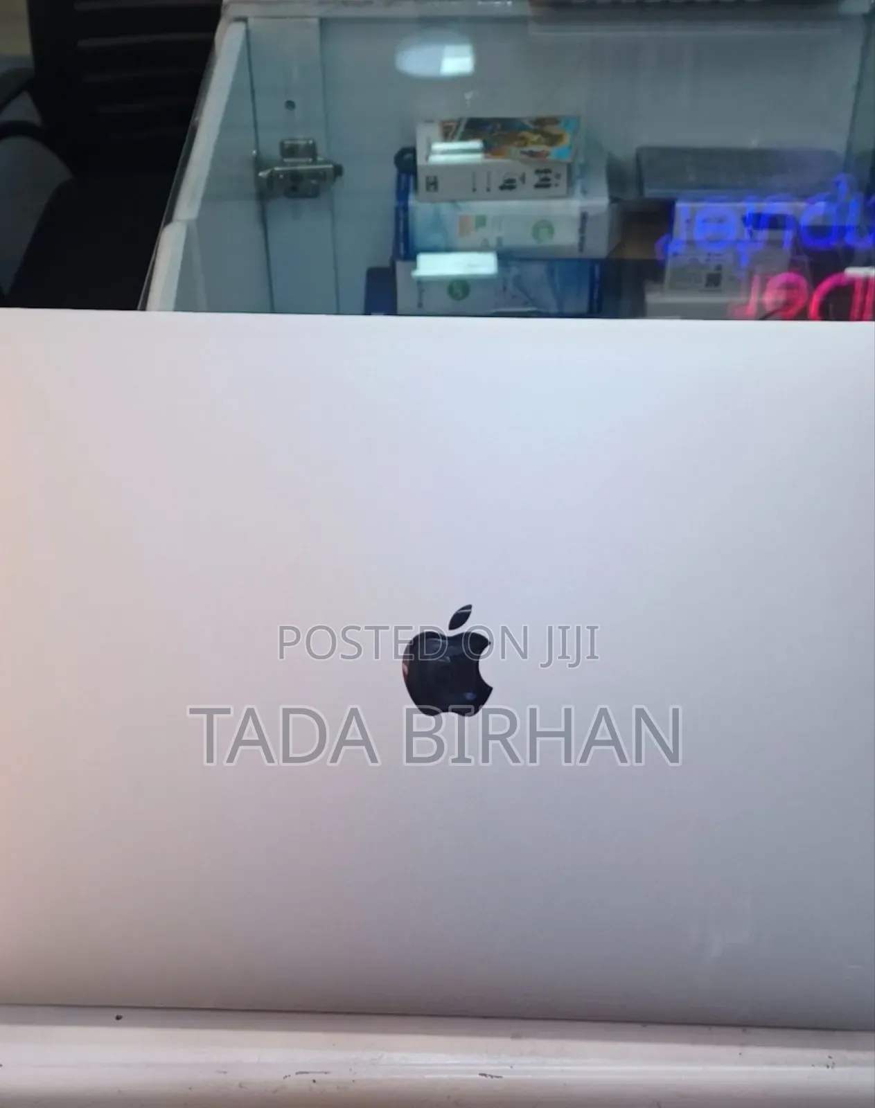 New Laptop Apple MacBook Pro 2018 32GB Intel Core I7 SSD 1T