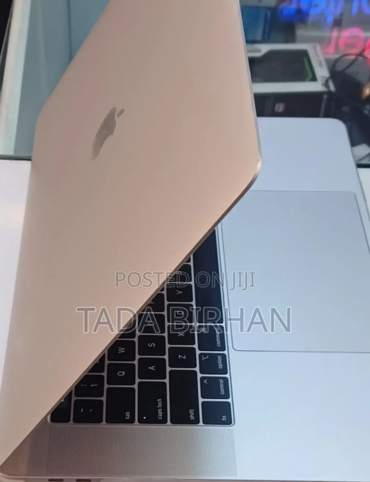 New Laptop Apple MacBook Pro 2018 32GB Intel Core I7 SSD 1T