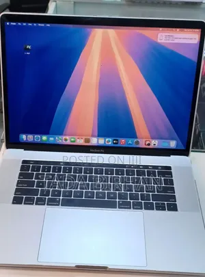 New Laptop Apple MacBook Pro 2018 32GB Intel Core I7 SSD 1T