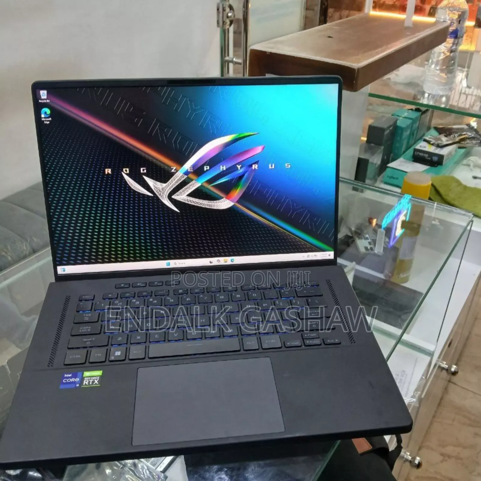 New Laptop Asus ROG Zephyrus G15 16GB Intel Core I9 SSD 1T