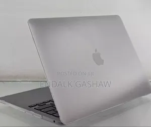 Photo - New Laptop Apple MacBook 8GB Intel Core I5 SSD 256GB