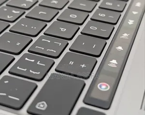 New Laptop Apple MacBook Pro M1 8GB Apple M1 SSD 256GB