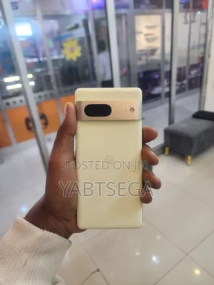 Photo - Google Pixel 7 128 GB Yellow