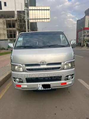 Photo - Toyota HiAce 2007 Silver