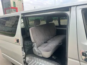 Toyota HiAce 2007 Silver