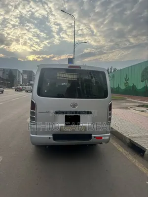 Toyota HiAce 2007 Silver