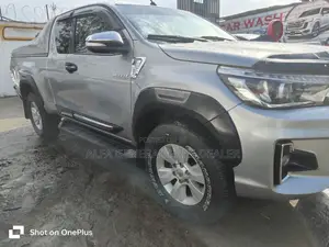 Toyota Hilux 2016 Silver