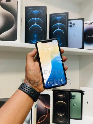 Apple iPhone 11 64 GB Black