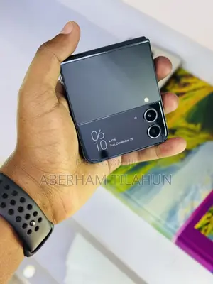 Samsung Galaxy Z Flip4 128 GB Black