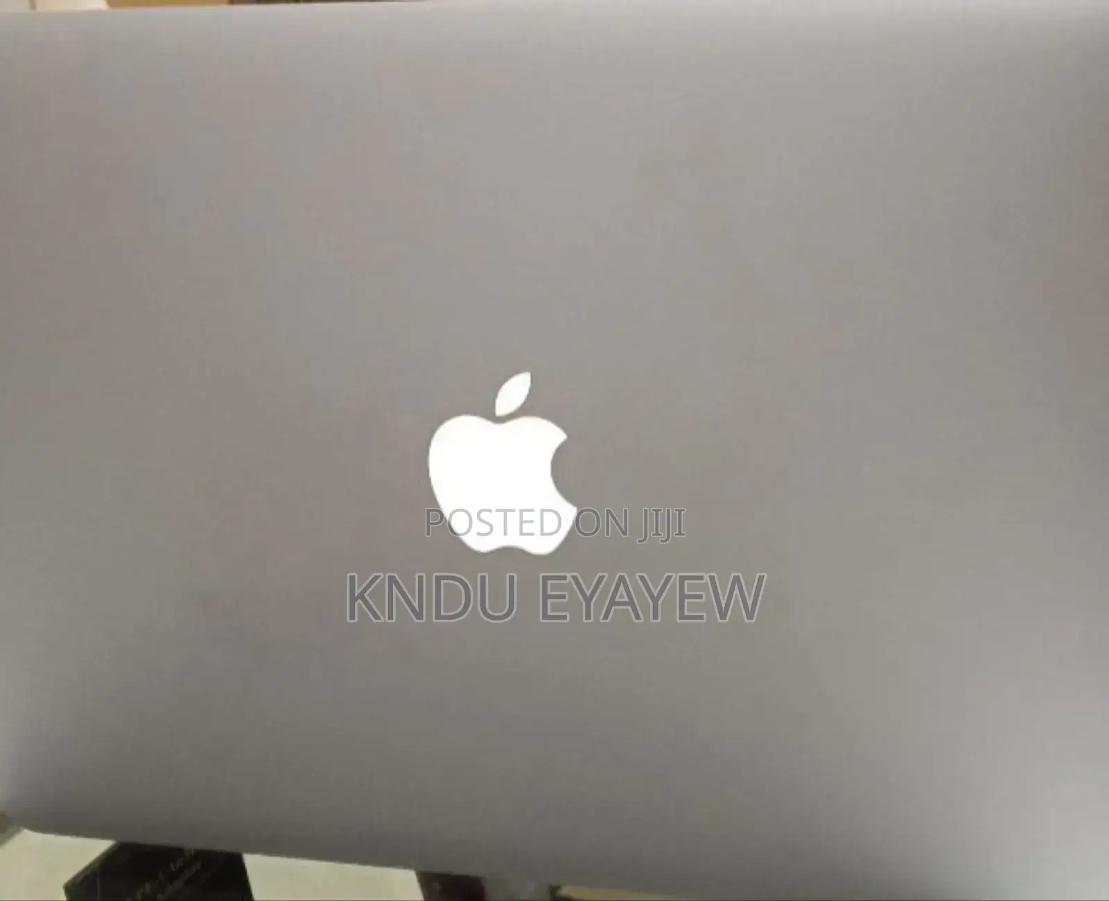 New Laptop Apple MacBook 4GB Intel Core I5 SSD 128GB