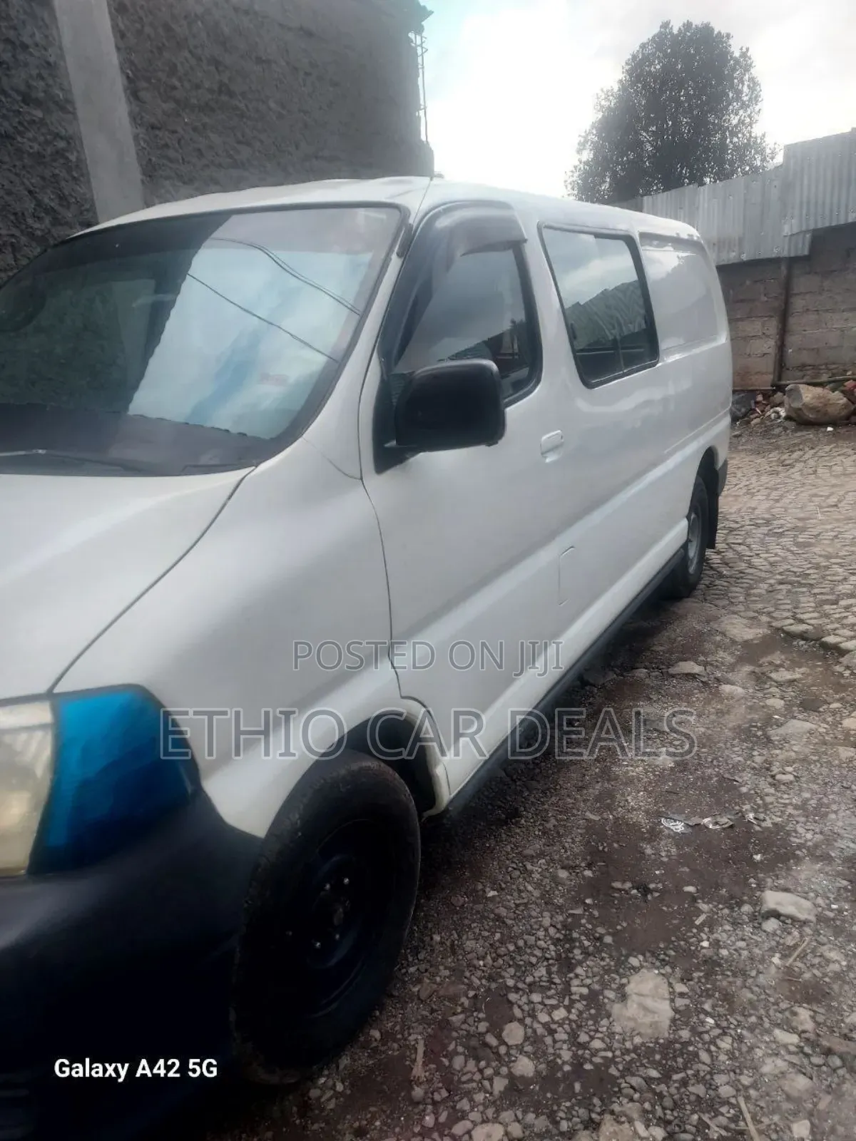 Toyota HiAce 2008 White