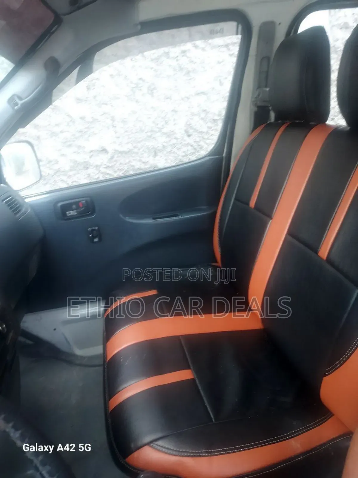 Toyota HiAce 2008 White