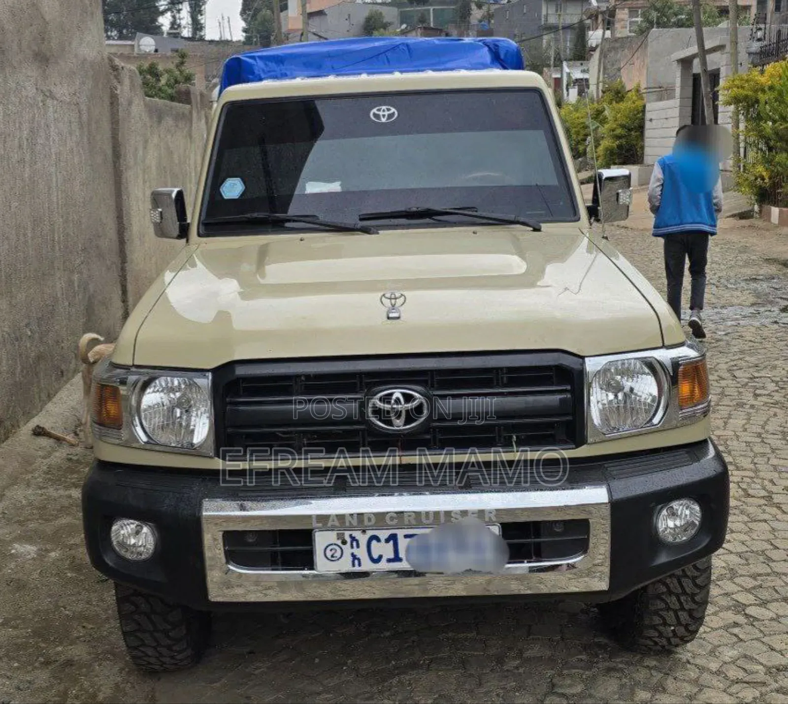 Toyota Land Cruiser 2022 Gold