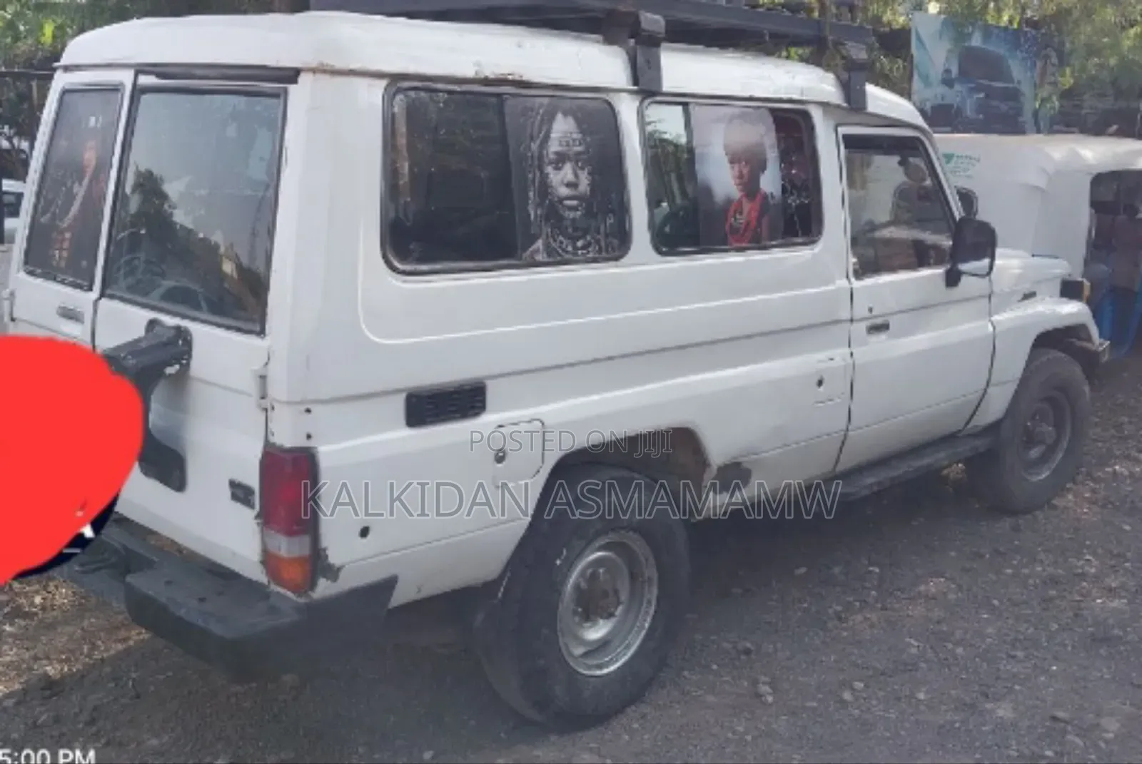 Toyota Land Cruiser 1992 White