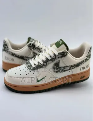 Air Force 1
Available on Hand
Super Master_quality