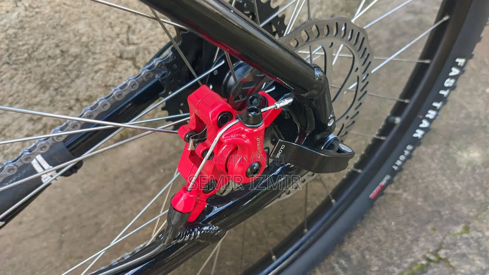 A Pair (2x) of Slightly Used Red Cable Disk Brake With Pads